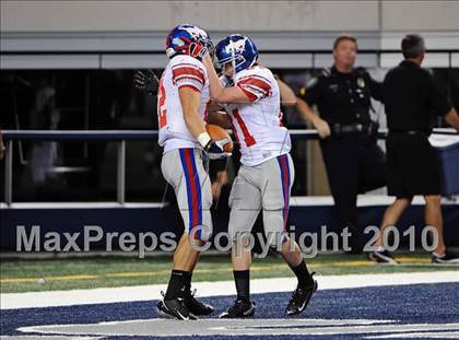 Thumbnail 3 in Grapevine vs. Marcus (Texas 5A Region 1 Bi-District Playoffs) photogallery.
