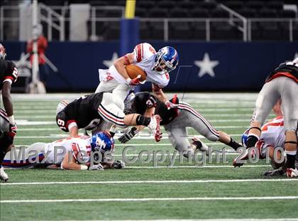 Thumbnail 1 in Grapevine vs. Marcus (Texas 5A Region 1 Bi-District Playoffs) photogallery.