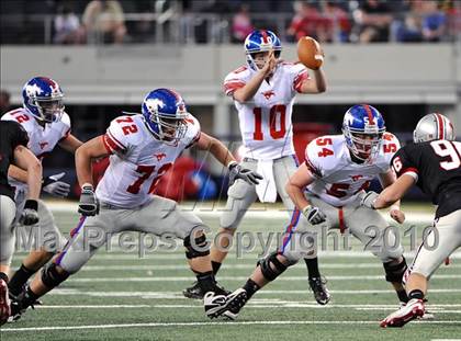 Thumbnail 2 in Grapevine vs. Marcus (Texas 5A Region 1 Bi-District Playoffs) photogallery.