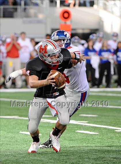 Thumbnail 3 in Grapevine vs. Marcus (Texas 5A Region 1 Bi-District Playoffs) photogallery.