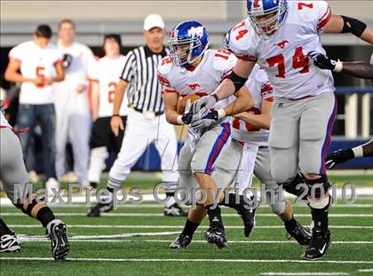 Thumbnail 2 in Grapevine vs. Marcus (Texas 5A Region 1 Bi-District Playoffs) photogallery.