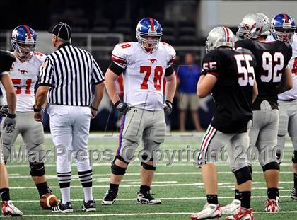 Thumbnail 1 in Grapevine vs. Marcus (Texas 5A Region 1 Bi-District Playoffs) photogallery.