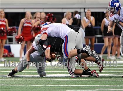 Thumbnail 3 in Grapevine vs. Marcus (Texas 5A Region 1 Bi-District Playoffs) photogallery.