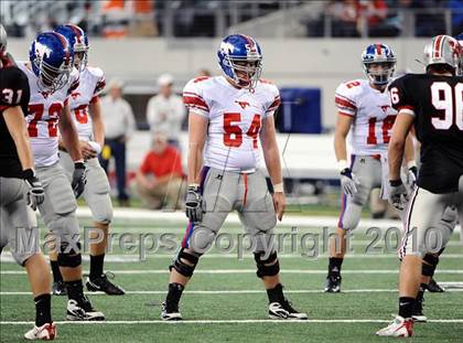 Thumbnail 2 in Grapevine vs. Marcus (Texas 5A Region 1 Bi-District Playoffs) photogallery.