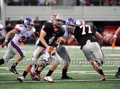 Thumbnail 3 in Grapevine vs. Marcus (Texas 5A Region 1 Bi-District Playoffs) photogallery.