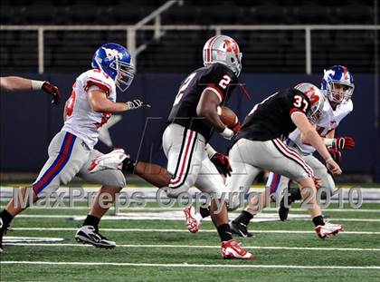 Thumbnail 3 in Grapevine vs. Marcus (Texas 5A Region 1 Bi-District Playoffs) photogallery.