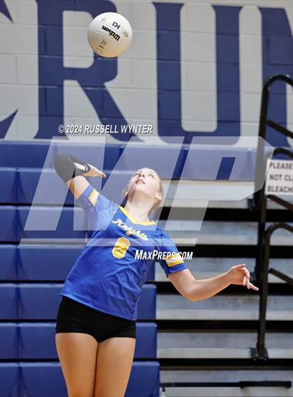 Thumbnail 3 in Tempe Prep vs. Miami photogallery.