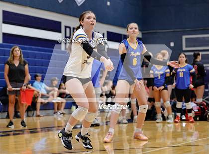 Thumbnail 2 in Tempe Prep vs. Miami photogallery.
