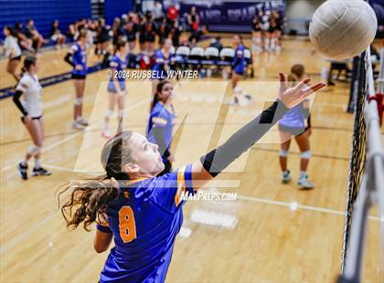 Thumbnail 2 in Tempe Prep vs. Miami photogallery.