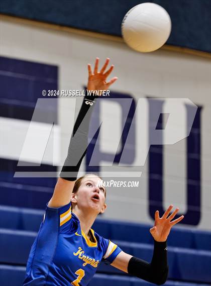 Thumbnail 1 in Tempe Prep vs. Miami photogallery.