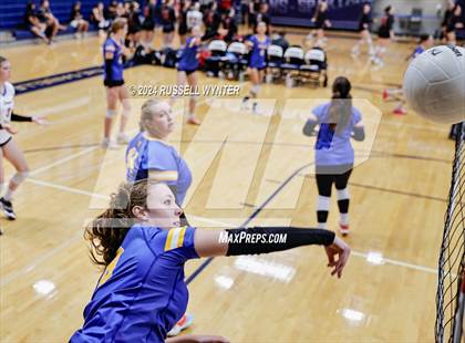 Thumbnail 2 in Tempe Prep vs. Miami photogallery.