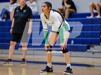 Thumbnail 2 in Tempe Prep vs. Miami photogallery.