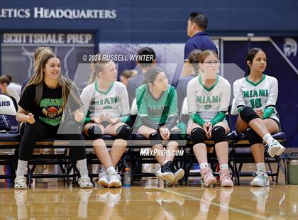 Thumbnail 2 in Tempe Prep vs. Miami photogallery.