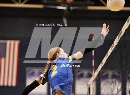 Thumbnail 3 in Tempe Prep vs. Miami photogallery.