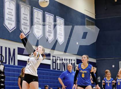 Thumbnail 3 in Tempe Prep vs. Miami photogallery.
