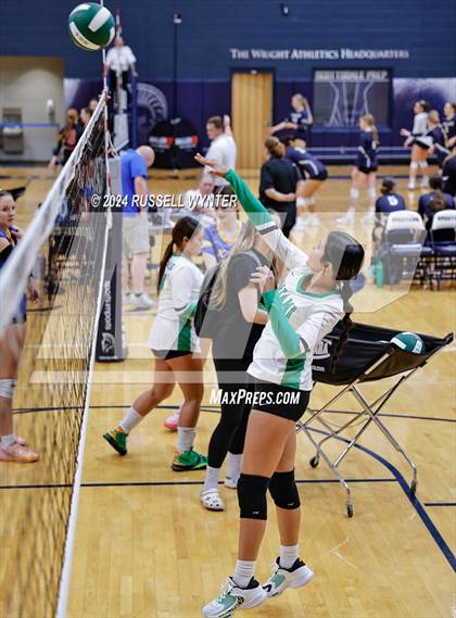 Thumbnail 1 in Tempe Prep vs. Miami photogallery.