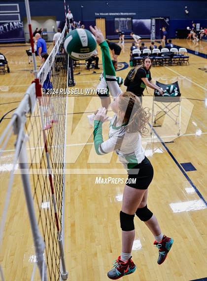 Thumbnail 1 in Tempe Prep vs. Miami photogallery.