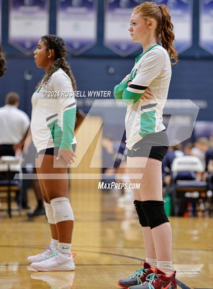 Thumbnail 2 in Tempe Prep vs. Miami photogallery.