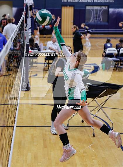 Thumbnail 1 in Tempe Prep vs. Miami photogallery.