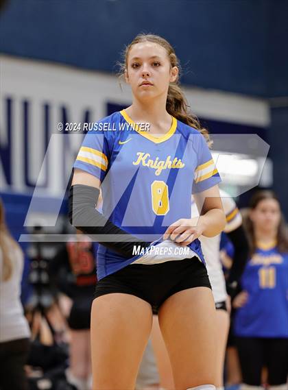 Thumbnail 1 in Tempe Prep vs. Miami photogallery.
