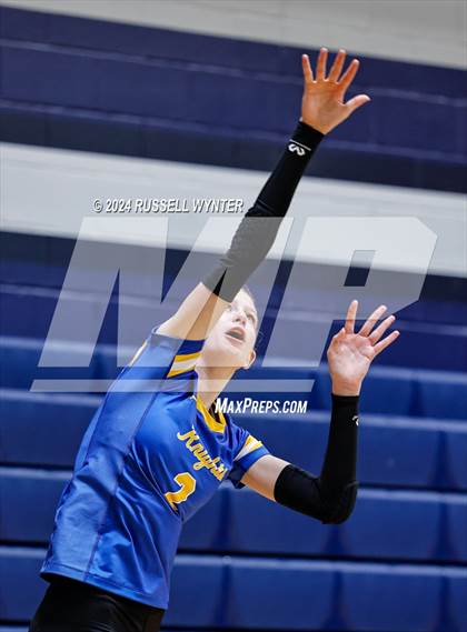 Thumbnail 3 in Tempe Prep vs. Miami photogallery.