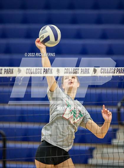Thumbnail 3 in College Park vs The Woodlands photogallery.