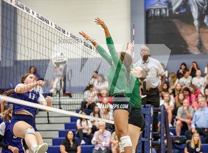 Thumbnail 2 in College Park vs The Woodlands photogallery.