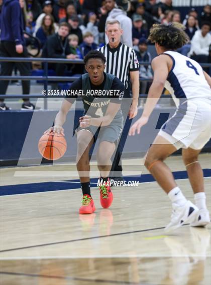 Thumbnail 1 in Heritage vs. Walnut Grove (UIL 5A D1 Area) photogallery.