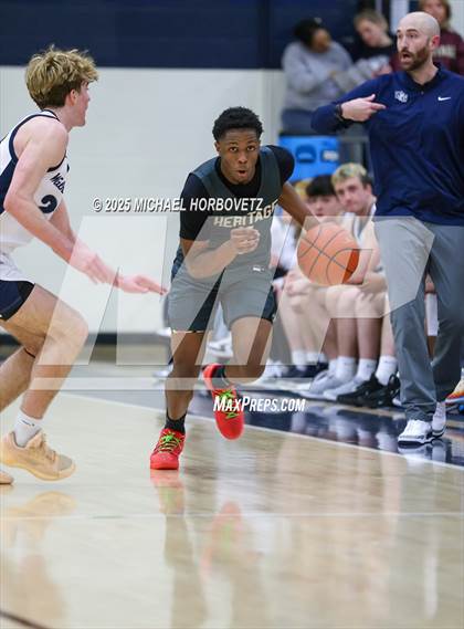 Thumbnail 2 in Heritage vs. Walnut Grove (UIL 5A D1 Area) photogallery.