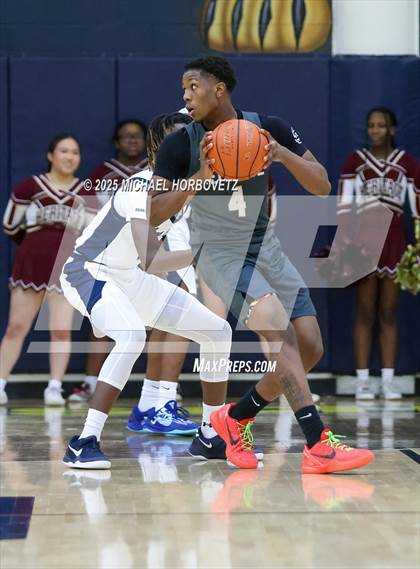 Thumbnail 3 in Heritage vs. Walnut Grove (UIL 5A D1 Area) photogallery.