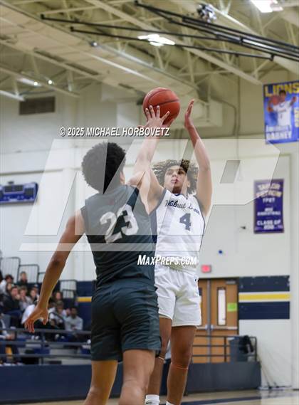 Thumbnail 3 in Heritage vs. Walnut Grove (UIL 5A D1 Area) photogallery.