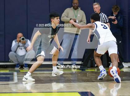 Thumbnail 3 in Heritage vs. Walnut Grove (UIL 5A D1 Area) photogallery.