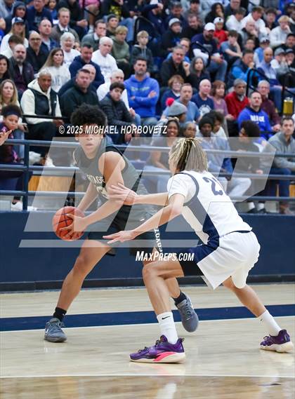 Thumbnail 3 in Heritage vs. Walnut Grove (UIL 5A D1 Area) photogallery.