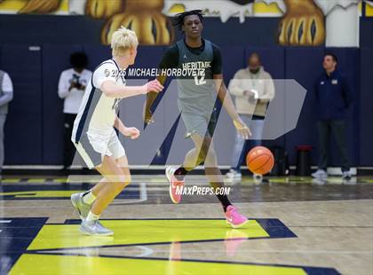 Thumbnail 3 in Heritage vs. Walnut Grove (UIL 5A D1 Area) photogallery.