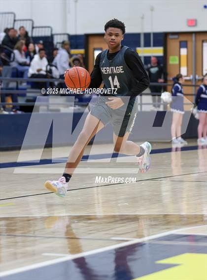 Thumbnail 2 in Heritage vs. Walnut Grove (UIL 5A D1 Area) photogallery.