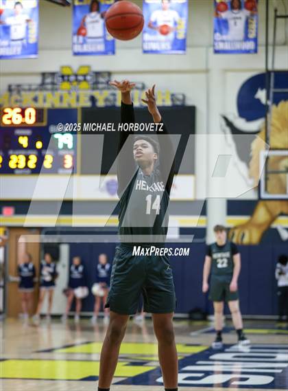 Thumbnail 2 in Heritage vs. Walnut Grove (UIL 5A D1 Area) photogallery.