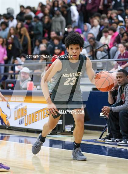 Thumbnail 2 in Heritage vs. Walnut Grove (UIL 5A D1 Area) photogallery.