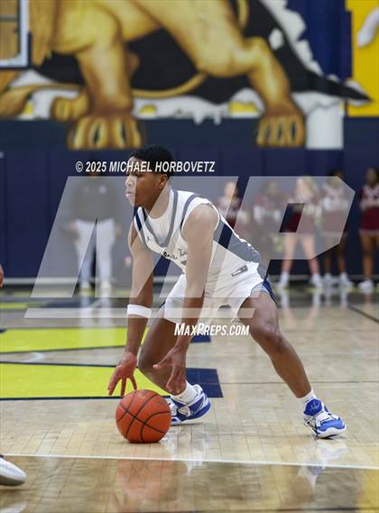Thumbnail 2 in Heritage vs. Walnut Grove (UIL 5A D1 Area) photogallery.