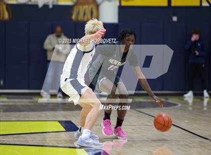 Thumbnail 1 in Heritage vs. Walnut Grove (UIL 5A D1 Area) photogallery.