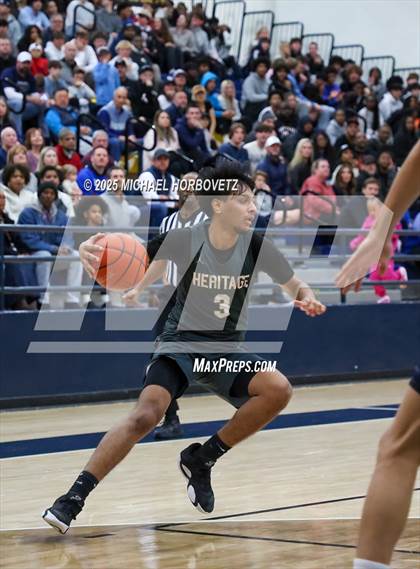 Thumbnail 1 in Heritage vs. Walnut Grove (UIL 5A D1 Area) photogallery.
