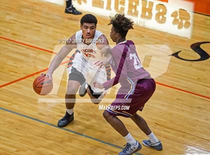 Thumbnail 2 in DeSmet Jesuit @ Edwardsville photogallery.