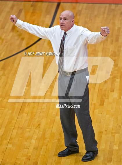 Thumbnail 3 in DeSmet Jesuit @ Edwardsville photogallery.