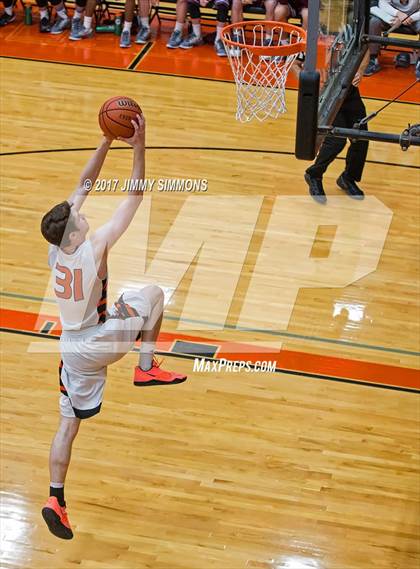 Thumbnail 2 in DeSmet Jesuit @ Edwardsville photogallery.