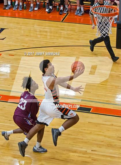 Thumbnail 3 in DeSmet Jesuit @ Edwardsville photogallery.