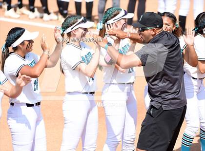 Thumbnail 1 in Santiago vs. Capistrano Valley (CIF SS D3 Final) photogallery.
