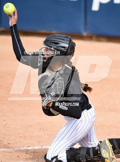 Thumbnail 1 in Santiago vs. Capistrano Valley (CIF SS D3 Final) photogallery.
