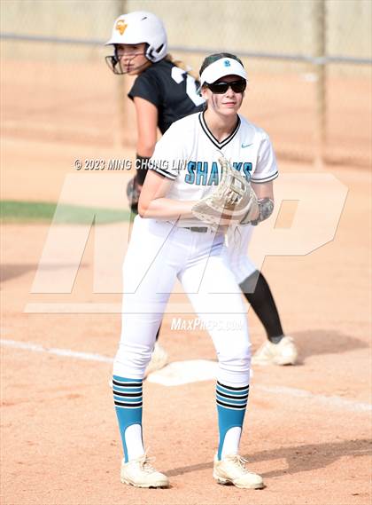 Thumbnail 1 in Santiago vs. Capistrano Valley (CIF SS D3 Final) photogallery.