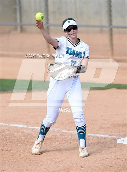 Thumbnail 2 in Santiago vs. Capistrano Valley (CIF SS D3 Final) photogallery.