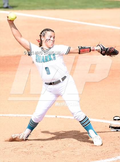Thumbnail 1 in Santiago vs. Capistrano Valley (CIF SS D3 Final) photogallery.