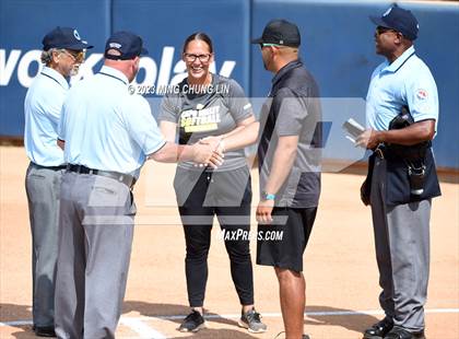 Thumbnail 2 in Santiago vs. Capistrano Valley (CIF SS D3 Final) photogallery.